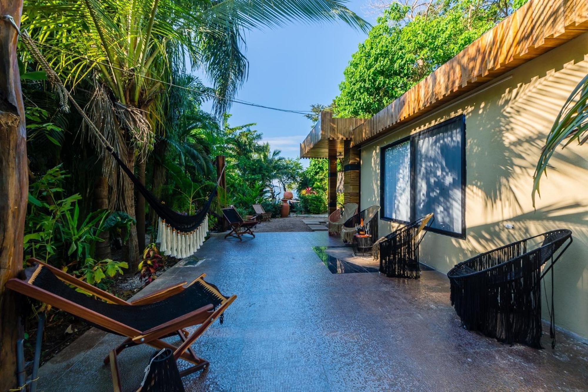 Ocho Artisan Bungalows (Adults Only) Тамариндо Экстерьер фото