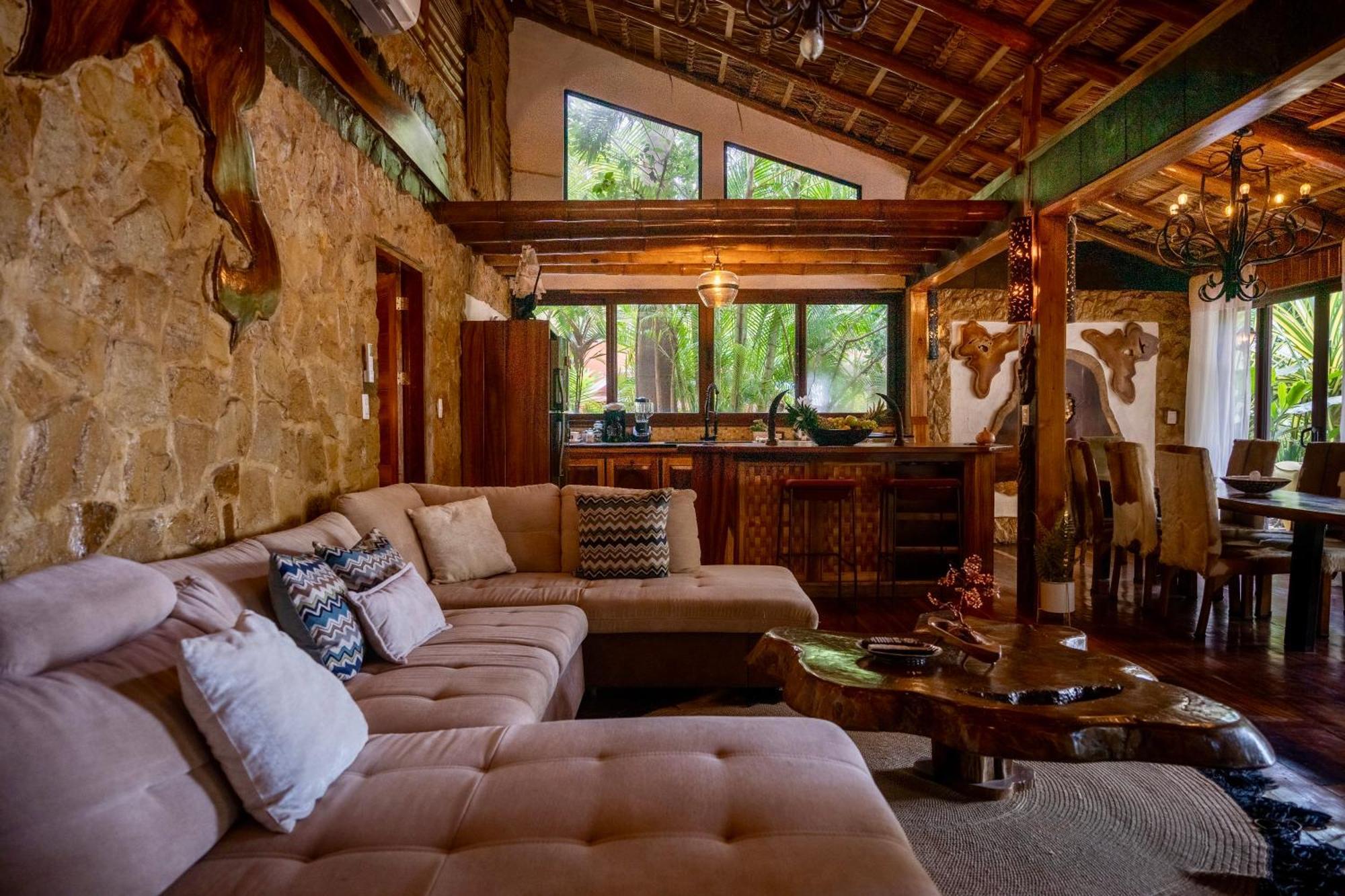 Ocho Artisan Bungalows (Adults Only) Тамариндо Экстерьер фото