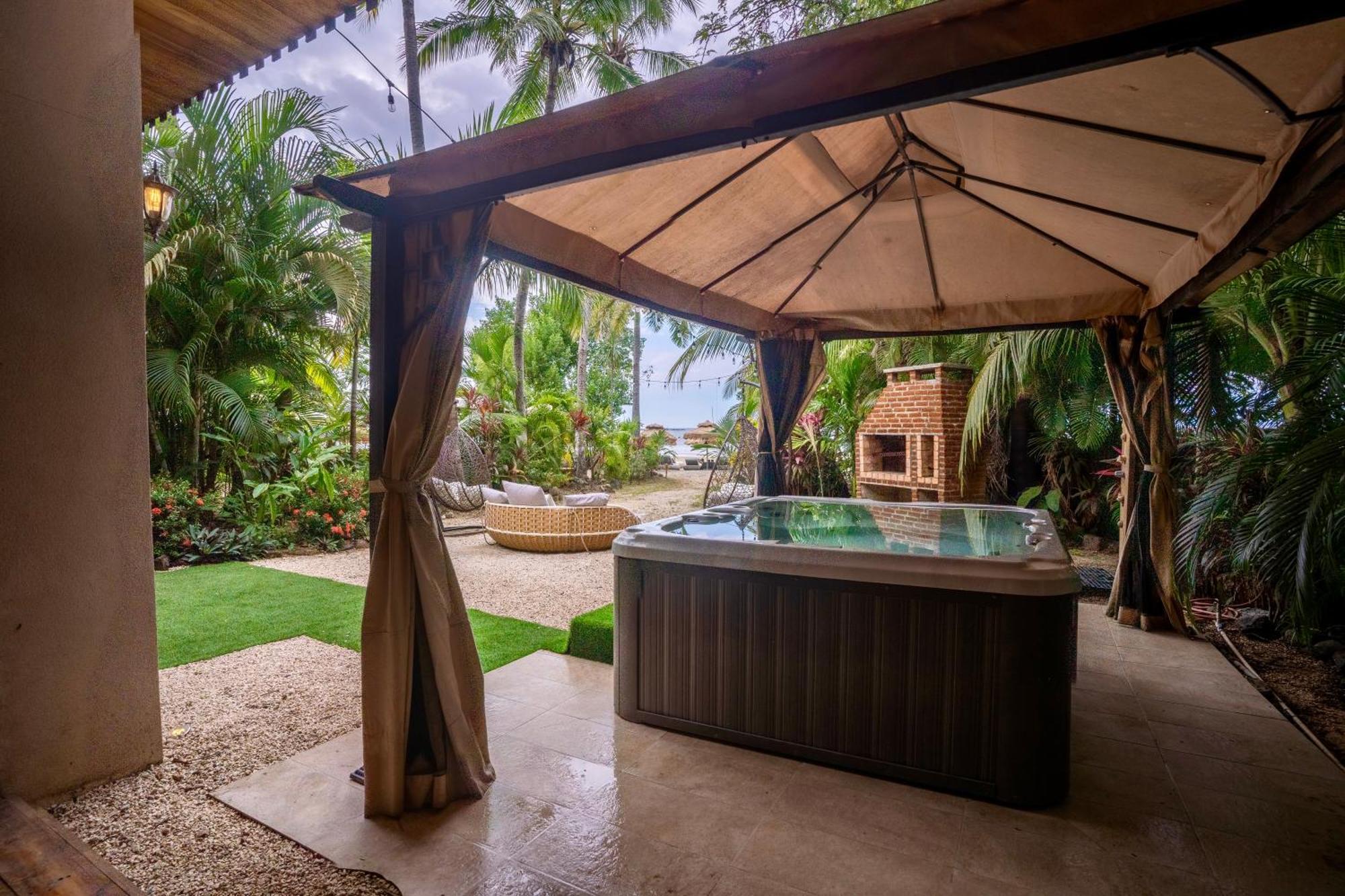 Ocho Artisan Bungalows (Adults Only) Тамариндо Экстерьер фото