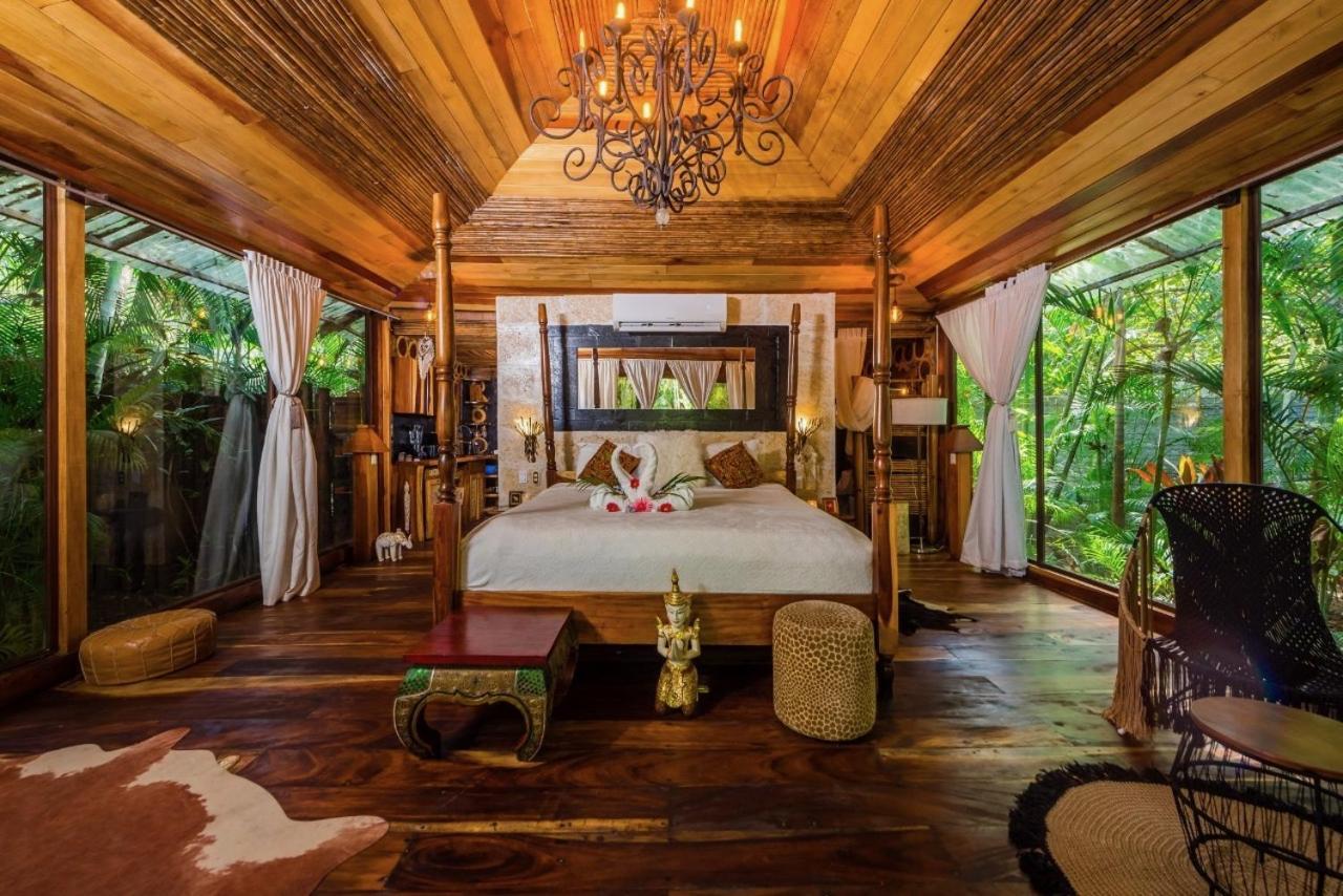 Ocho Artisan Bungalows (Adults Only) Тамариндо Экстерьер фото